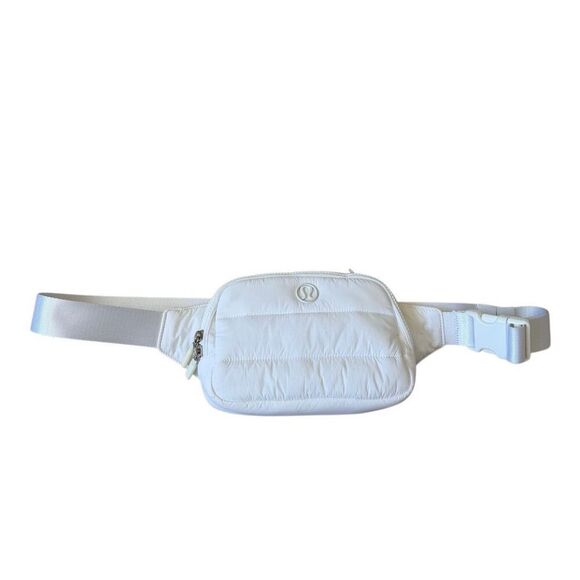 Lululemon Belt Bag Unisex Everywhere 2L Wunder Puff ShoulderPack White - Picture 2 of 12